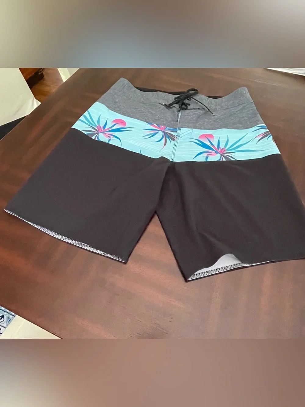 Billabong men’s pro board shorts size 29 . Multi color. Drawstring, Velcro